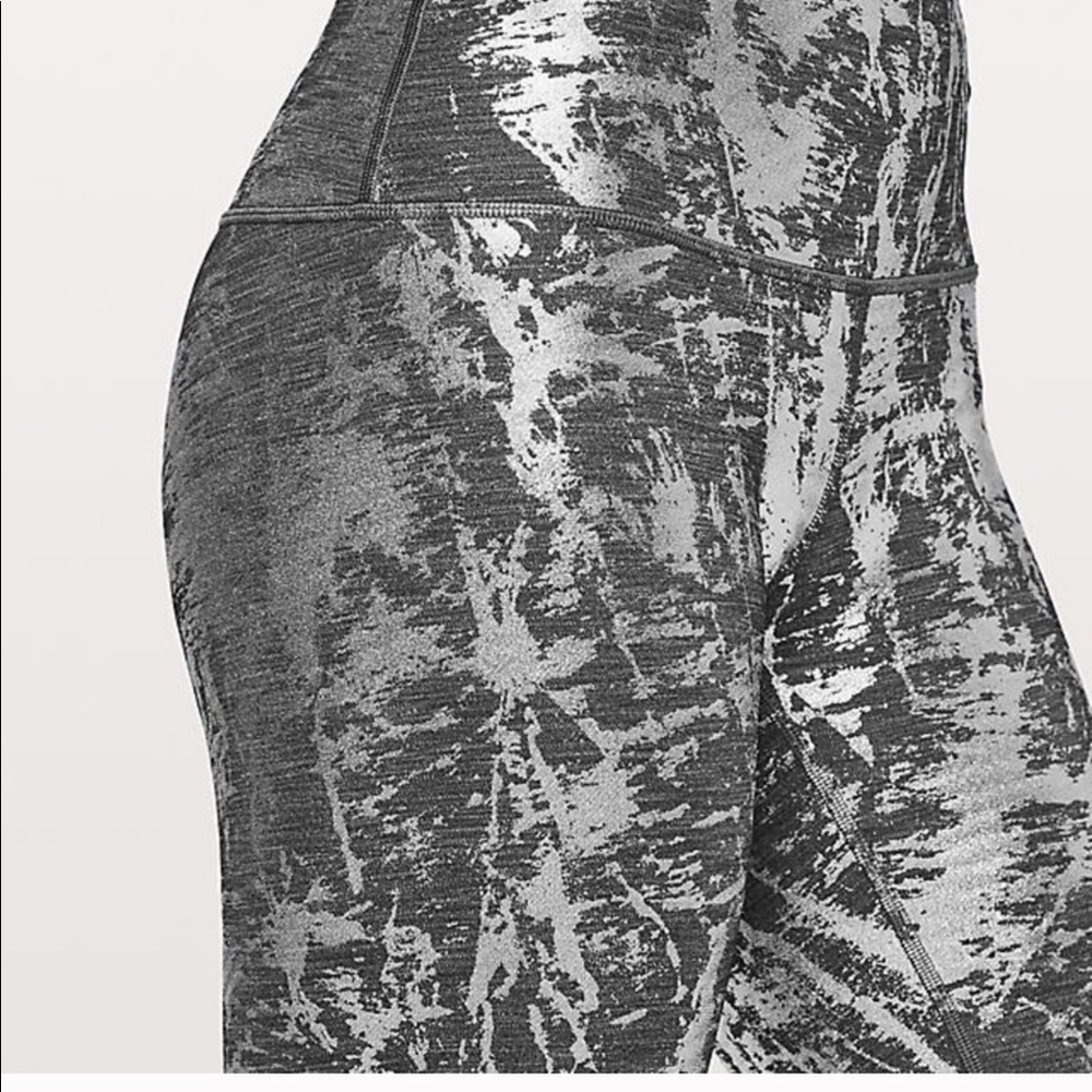 Lululemon wunder under